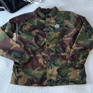 Vans camo windbreaker youth large
